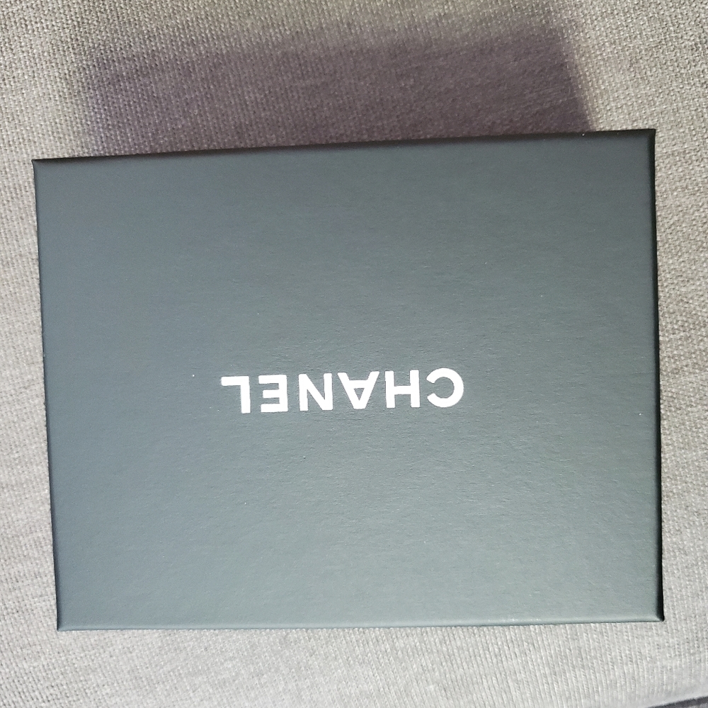 Chanel necklace box